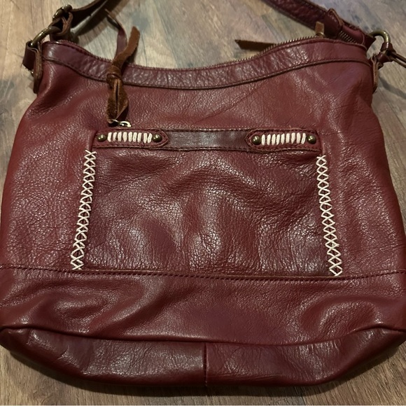 Lucky Brand Deep Red Boho Leather Crossbody - Picture 2 of 14